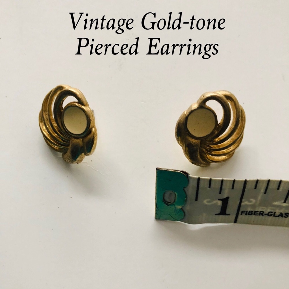 Vintage Gold tone Earrings